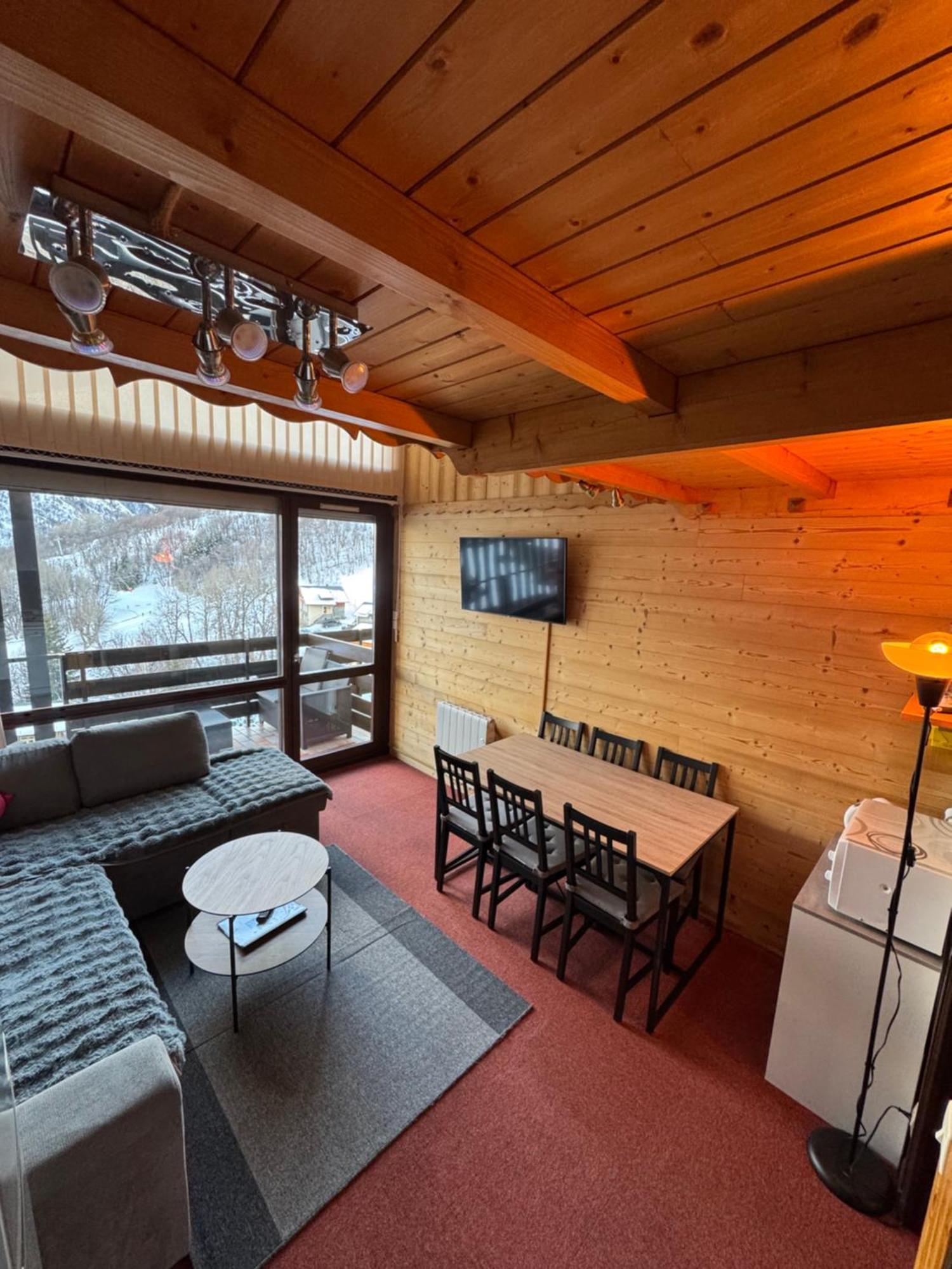 Appartement Cosy 6 personnes très bien équipé ,Vue splendide, Terrasse, Spacieux,Bien situé, Randonnées,Ski Saint-Sorlin-dʼArves Extérieur photo