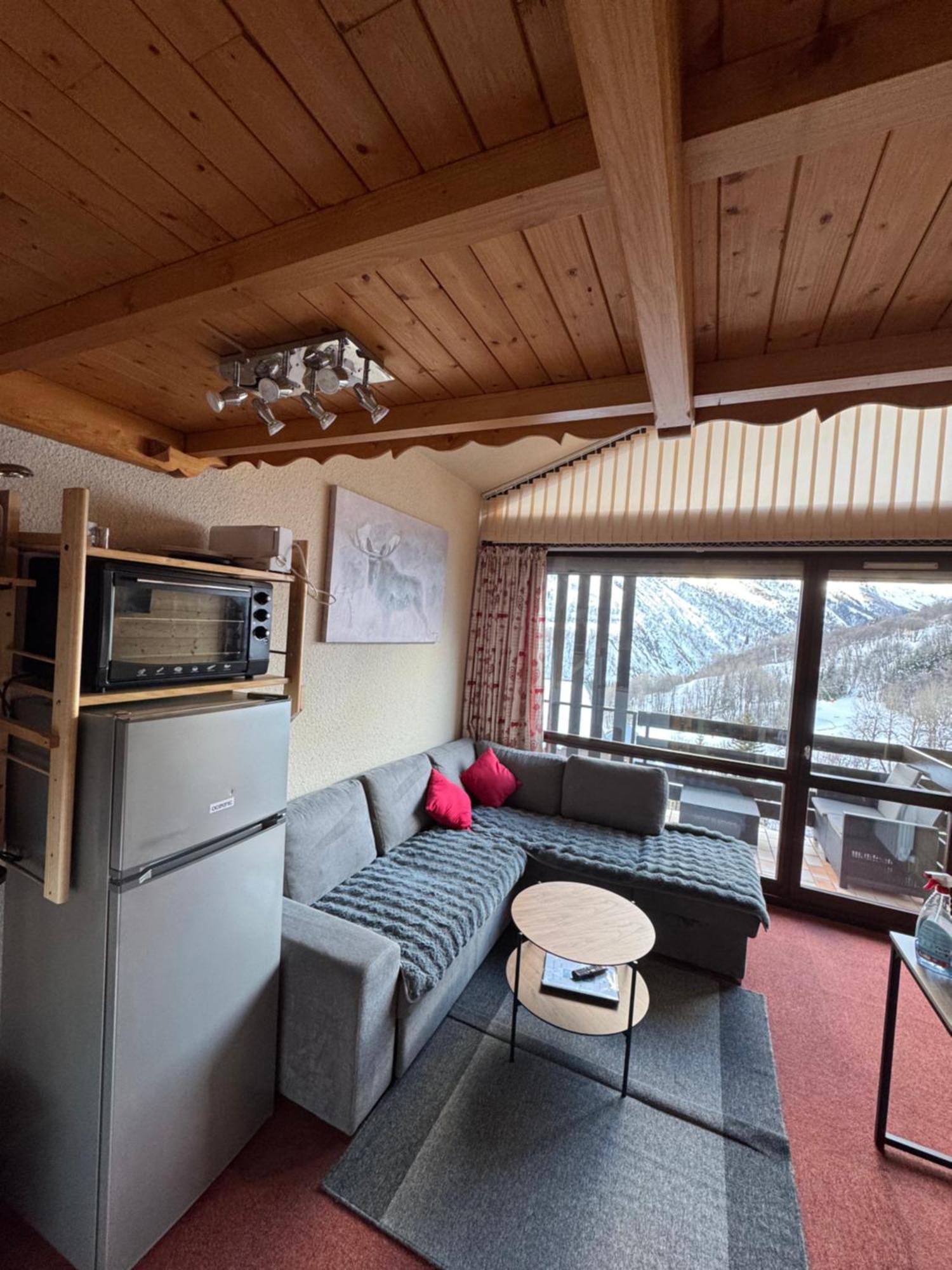 Appartement Cosy 6 personnes très bien équipé ,Vue splendide, Terrasse, Spacieux,Bien situé, Randonnées,Ski Saint-Sorlin-dʼArves Extérieur photo